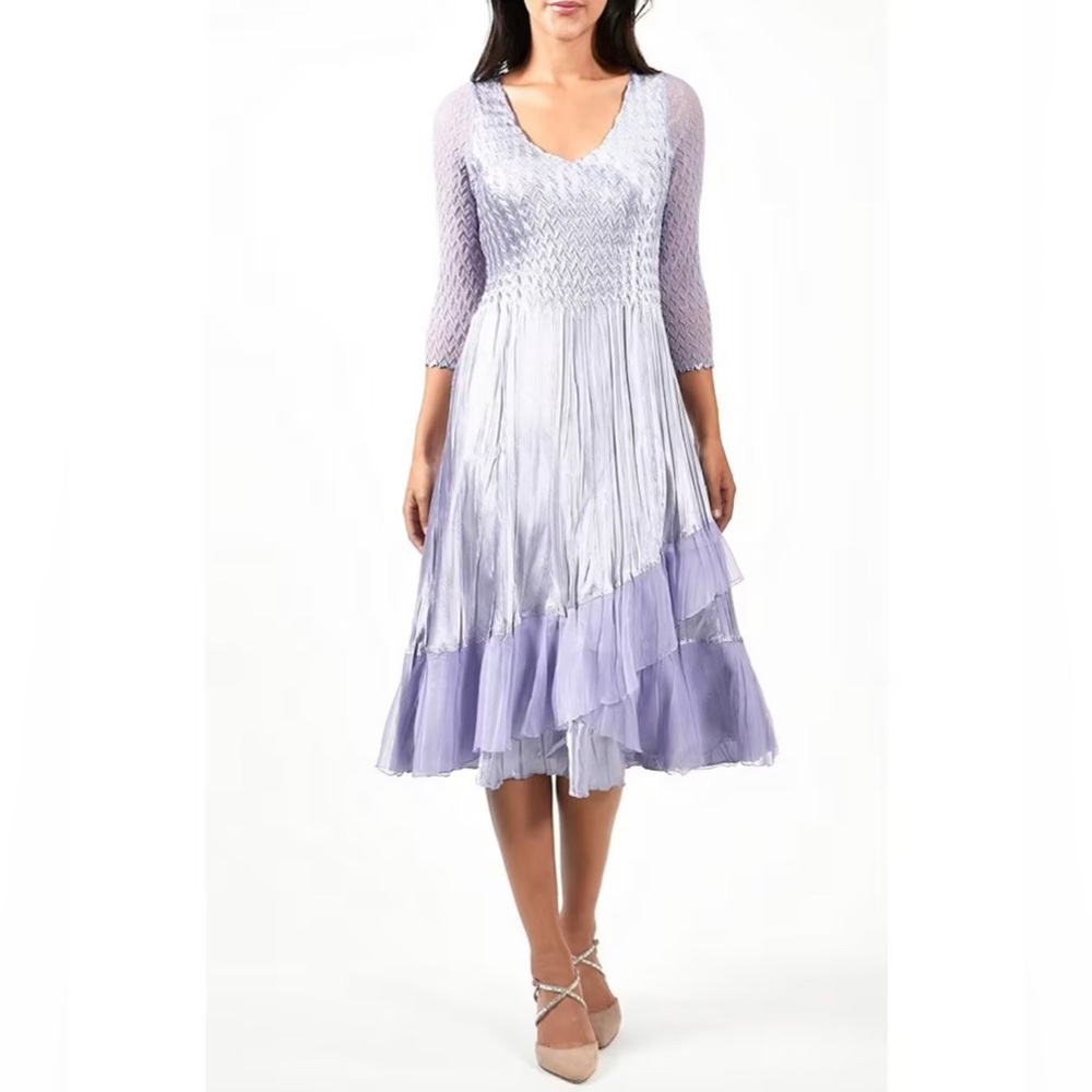 Komarov - Pleated V-Neck 3/4 Sleeve Double Tiered Hem Dress - Size Small
